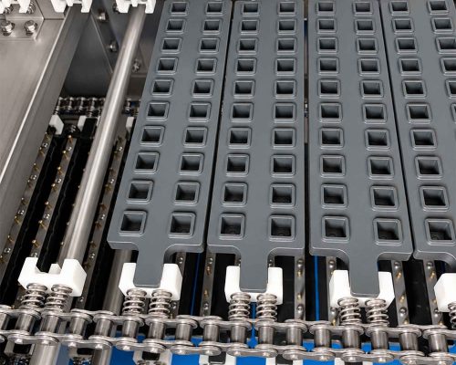 Quick-Release Molds on a Guide Rail